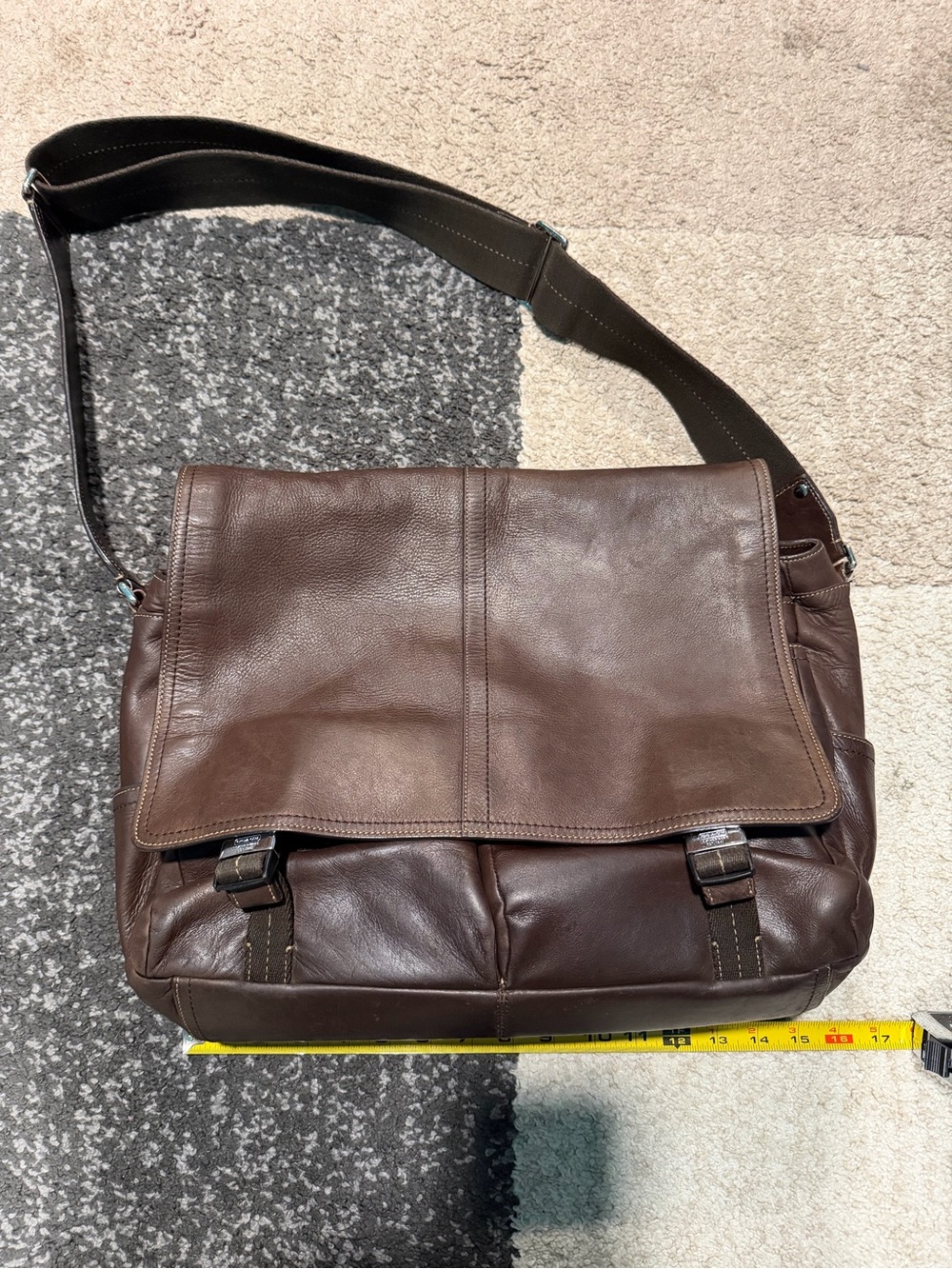 Brown Leather Messenger Bag for Men - Classic Crossbody Carry